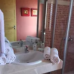 Stylish Host, Heated Pool & High Speed Wifi Villa *