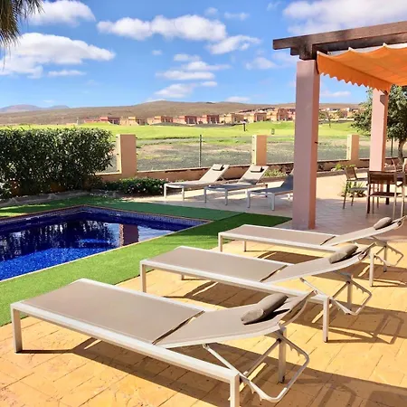 Villa Stylish Host, Heated Pool & High Speed Wifi Costa De Antigua