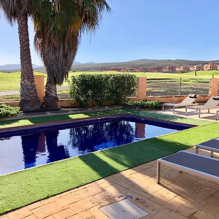 Villa Stylish Host, Heated Pool & High Speed Wifi Costa De Antigua
